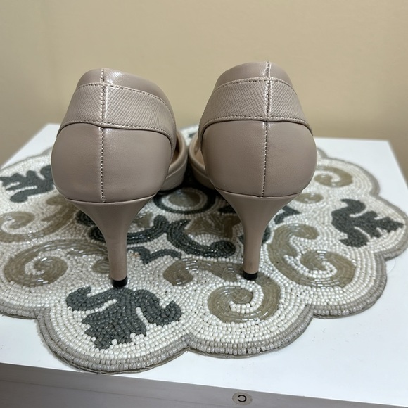 Tan Kelly and Katie pointed toe heels - Picture 5 of 10